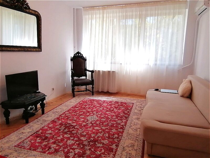 Basarabia/ Costin Georgian Apartament 2 camere decomandate, Etaj 1,